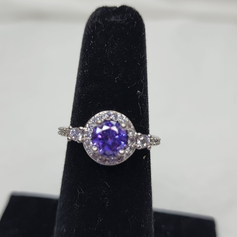 LAB CREATED ALEXANDRITE RING